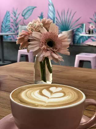 Kynd coffee cup